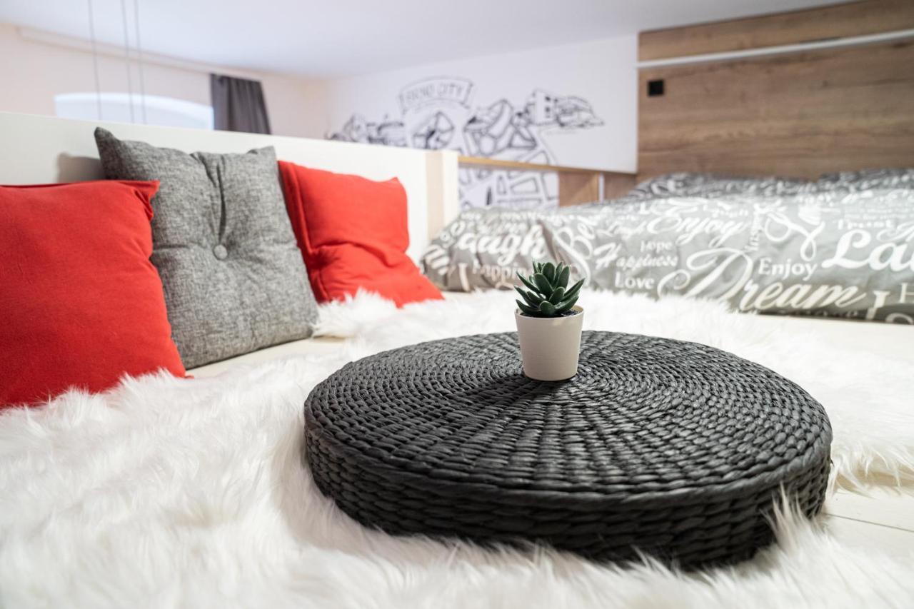 Brno City Apartment Near Malinovskeho Square Εξωτερικό φωτογραφία