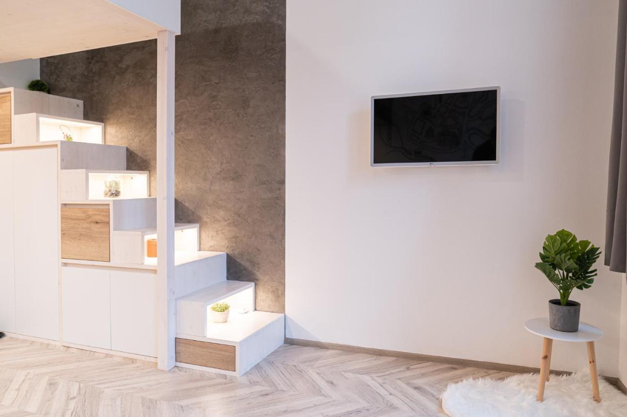 Brno City Apartment Near Malinovskeho Square Εξωτερικό φωτογραφία